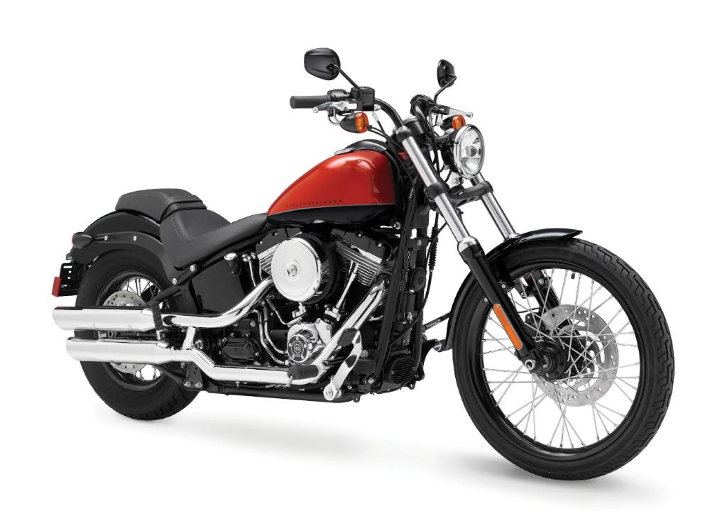 Harley Davidson Blackliner. Harley Davidson Unleashes
